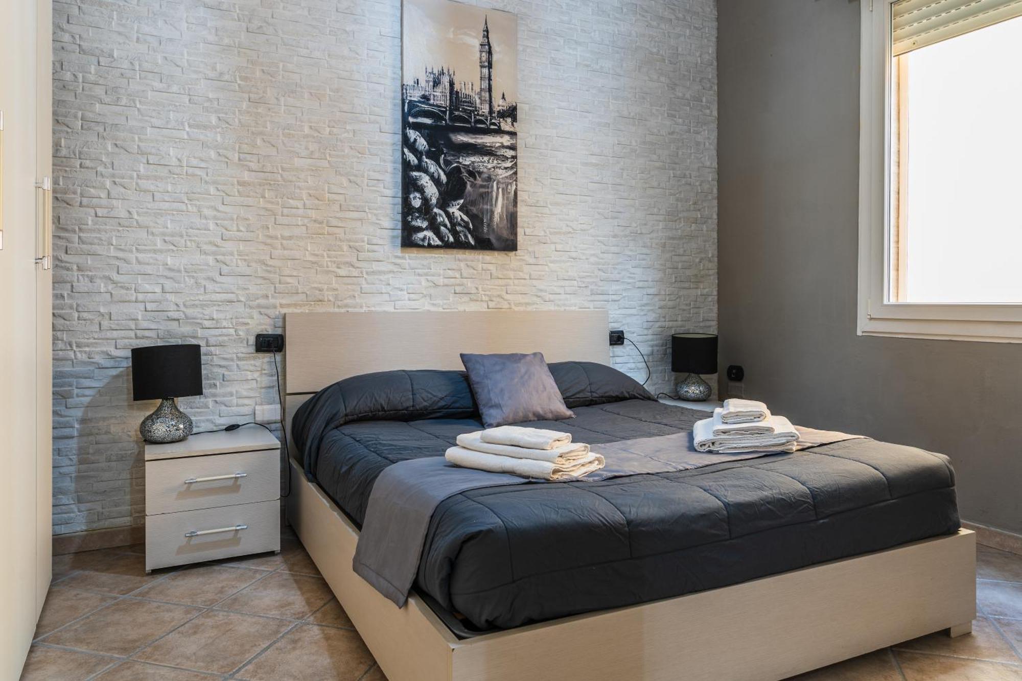 La Casa Di Ryan - Camere - Policlinico - Cittadella Монсеррато Екстер'єр фото